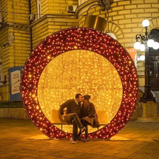 Christmas Motif 3D Giant Ball LED Decoration Light for Outdoor
